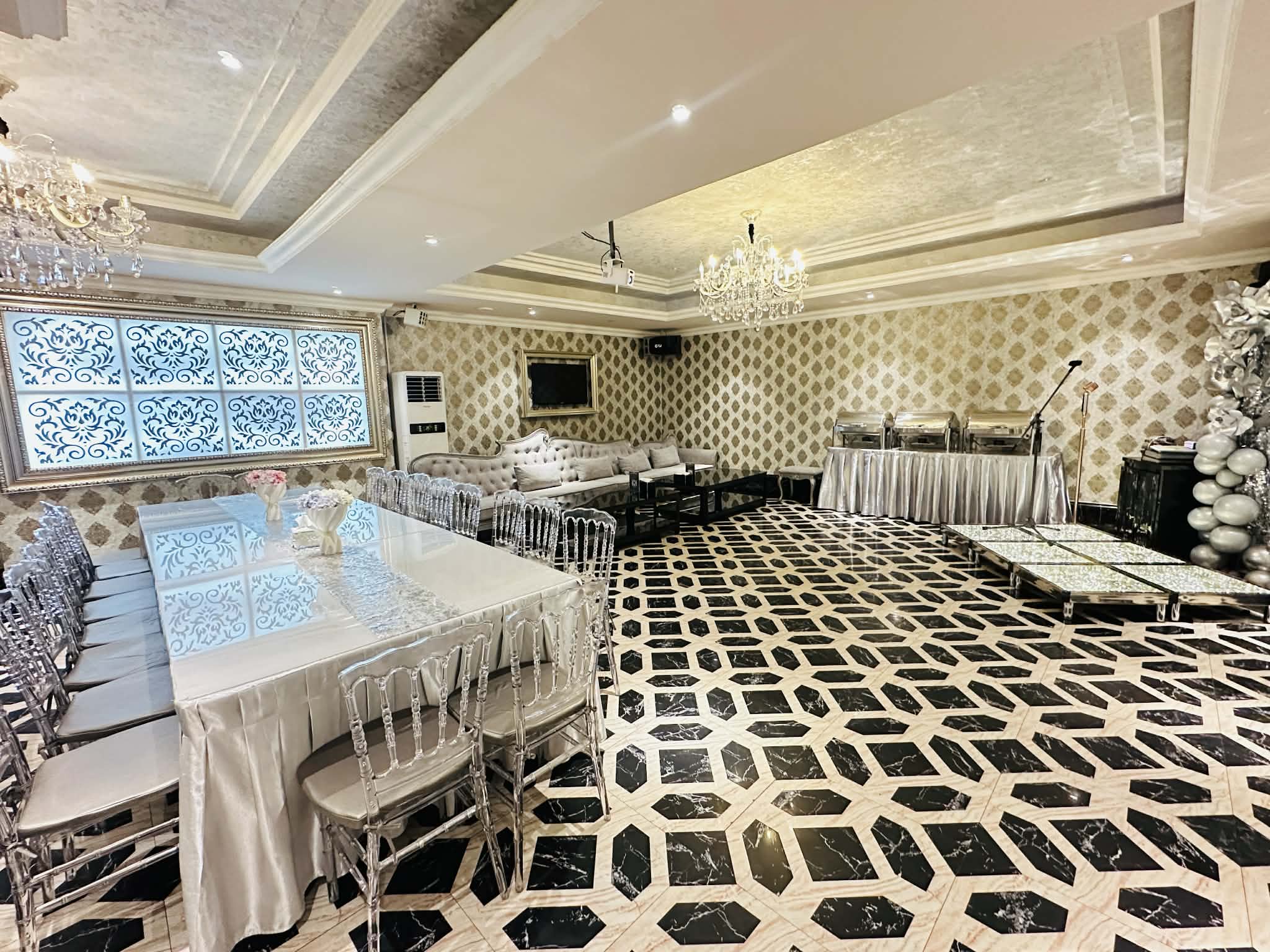 Royal Room